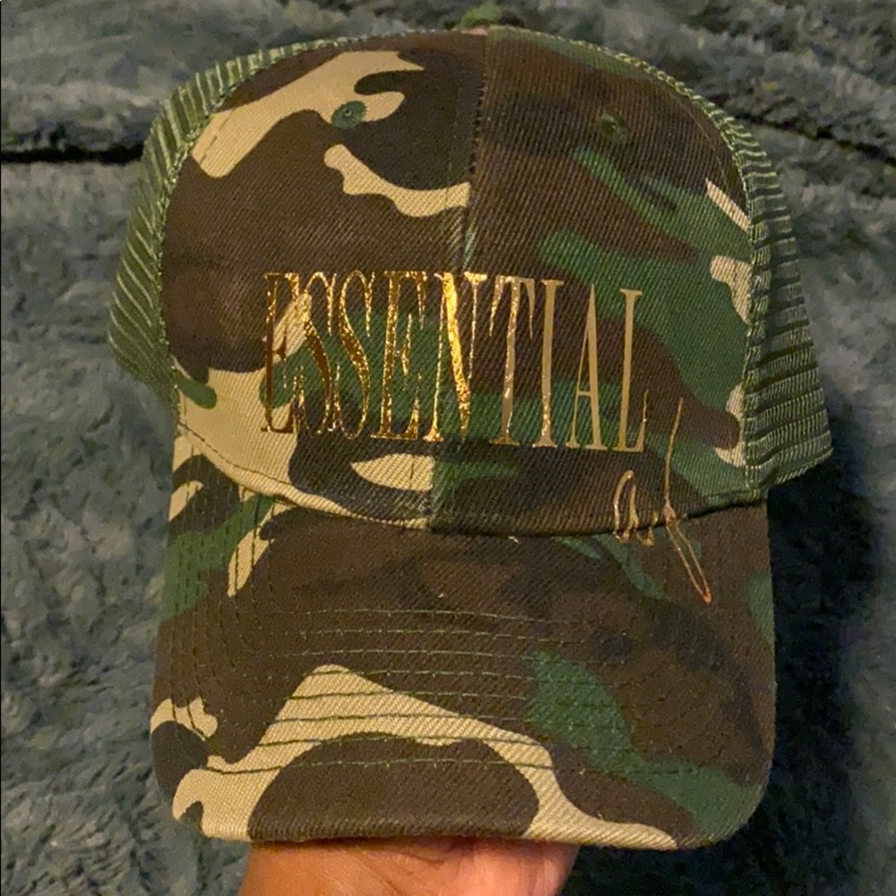 Brand new custom made “essential af” snap back